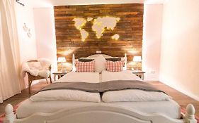 Ferienwohnung Landhaus Swisttal - In Der Naehe Phantasialand Bruehl Und Palmenparadies Therme Euskirchen