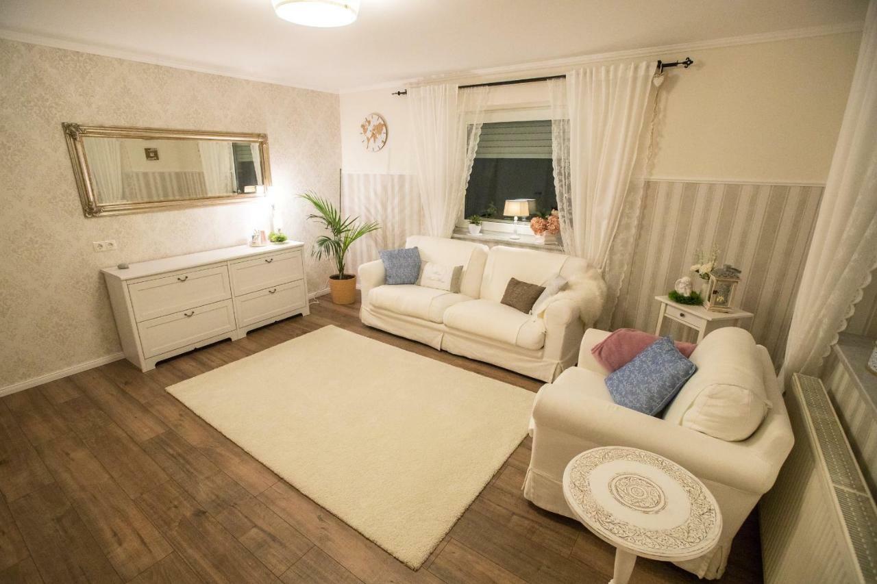 Ferienwohnung Landhaus Swisttal - In Der Naehe Phantasialand Bruehl Und Palmenparadies Therme Euskirchen Extérieur photo